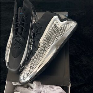 BRAND NEW Adidas Anthony Edwards 1 
w/box Black & Silver